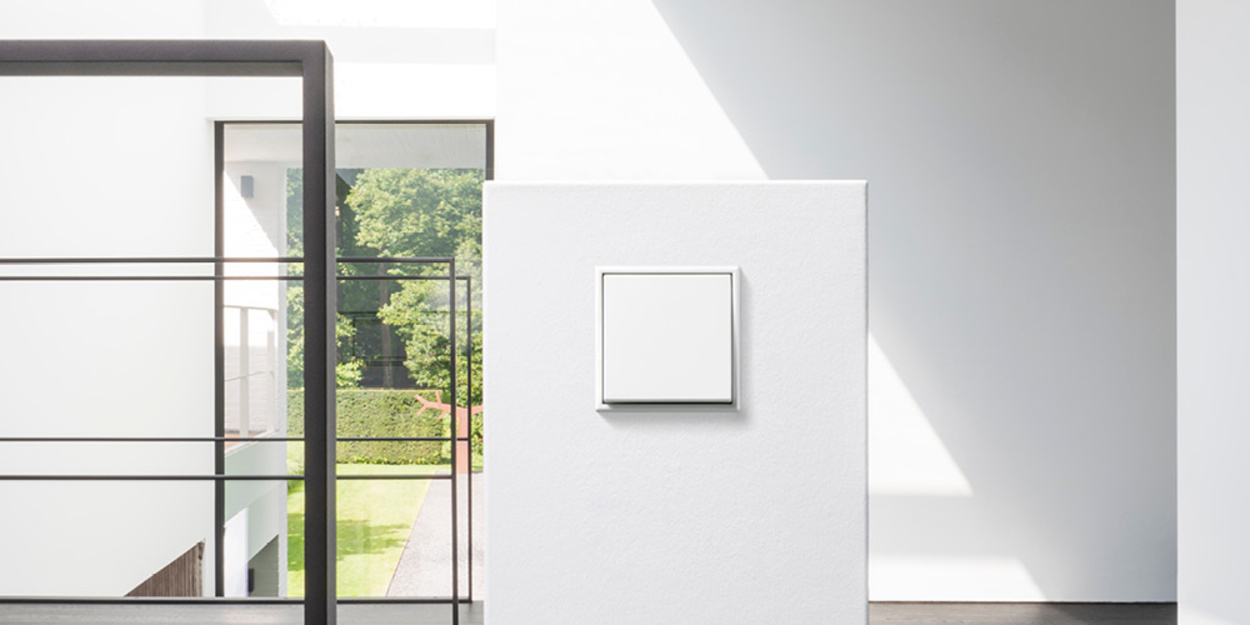 JUNG Schalterprogramme bei Elektro Stumpf GmbH in Neuenmarkt